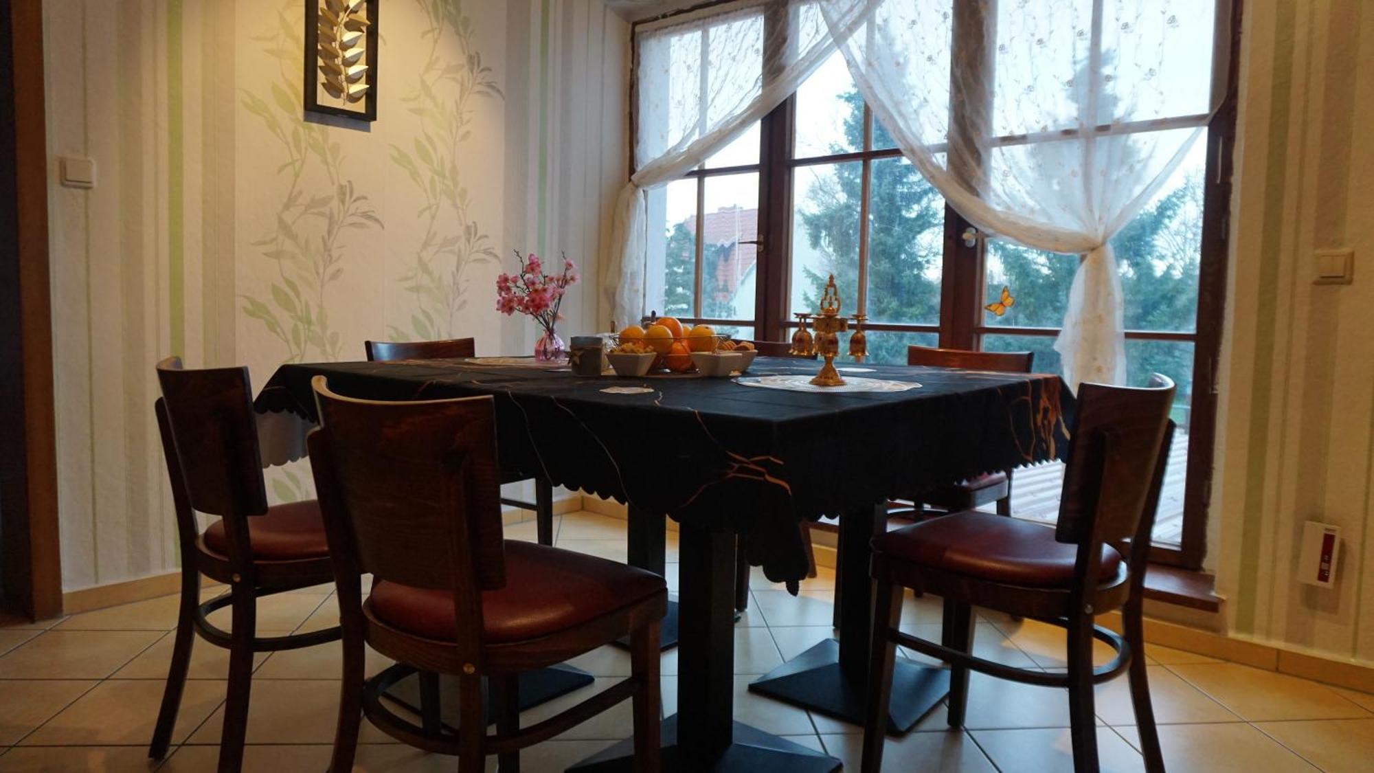Darkwolf House Lägenhet Merseburg Exteriör bild
